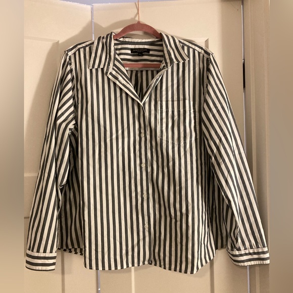 Banana Republic Tops Banana Republic Xl Quinn Boy Fit Gray Striped Button Down Poshmark